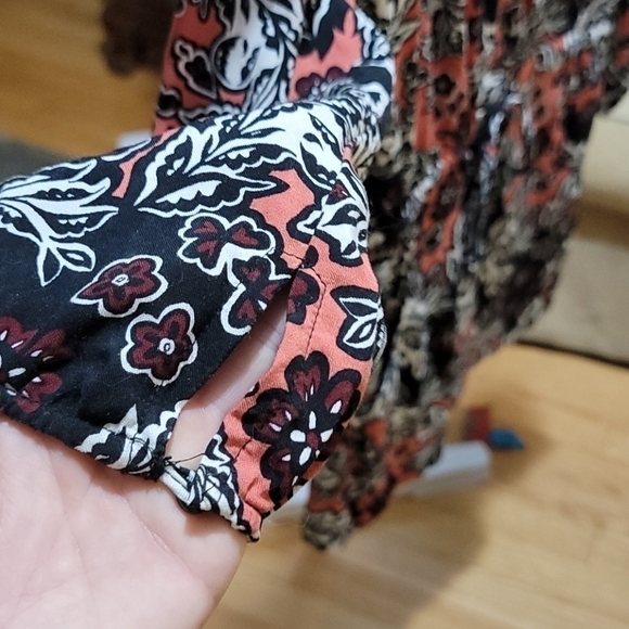 H&m Long Sleeve Floral Romper - Picture 2 of 6